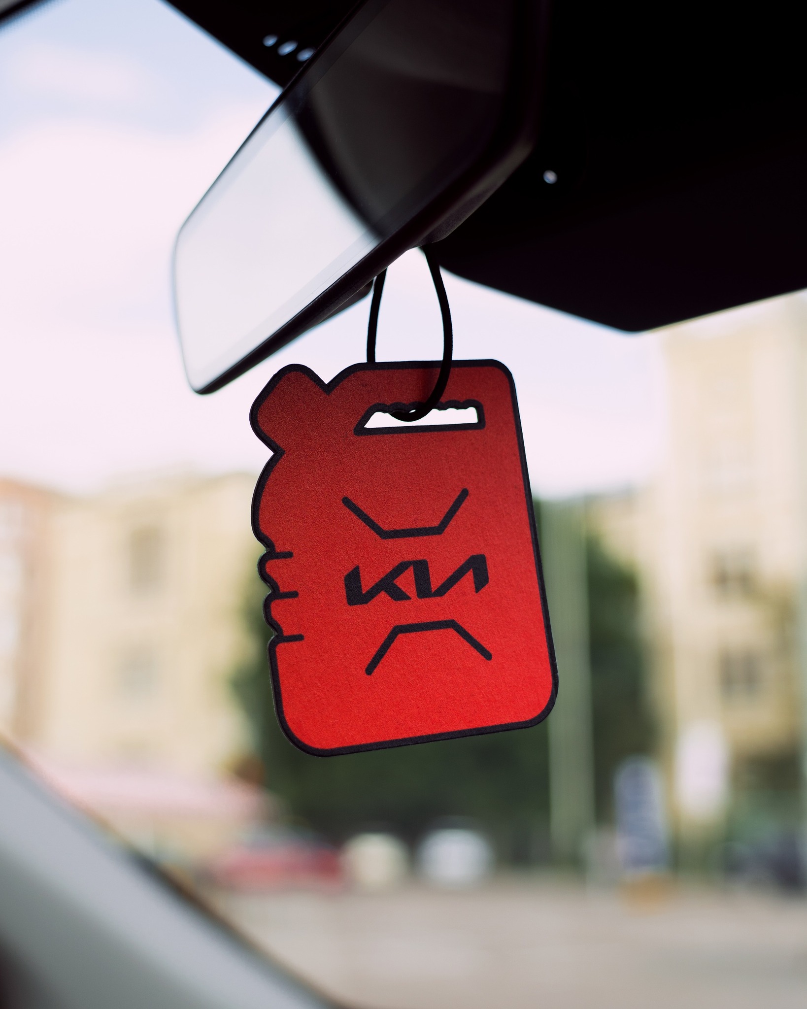 기아, 핀란드서 EV4 구매자에 ‘휘발유 향 방향제’ 증정