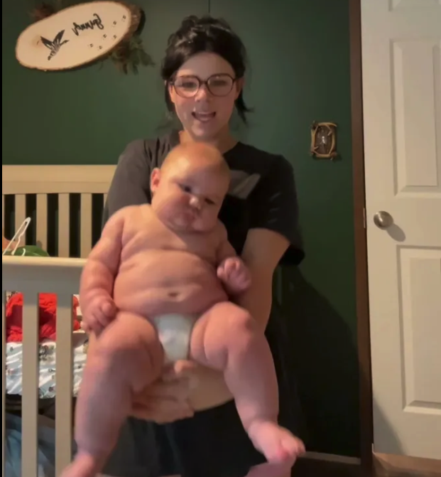 4개월 아기 몸무게 10kg…미국서 ‘슈퍼 베이비’ 논란