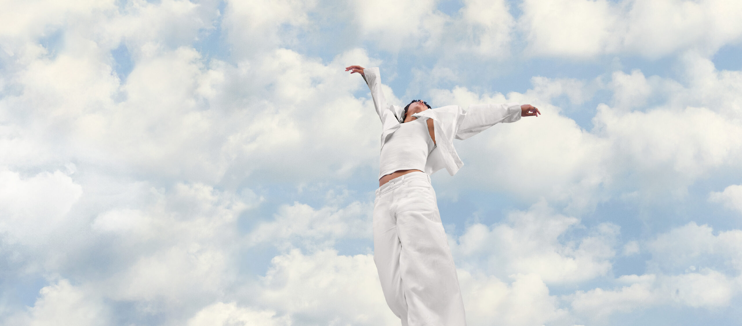 팬톤, 2026년 올해의 색 ‘클라우드 댄서’ 공개··· 명료함·휴식 강조한 절제된 흰색